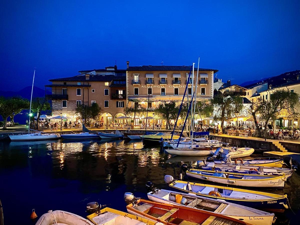 Albergo Gardesana Torri Del Benaco Exterior foto