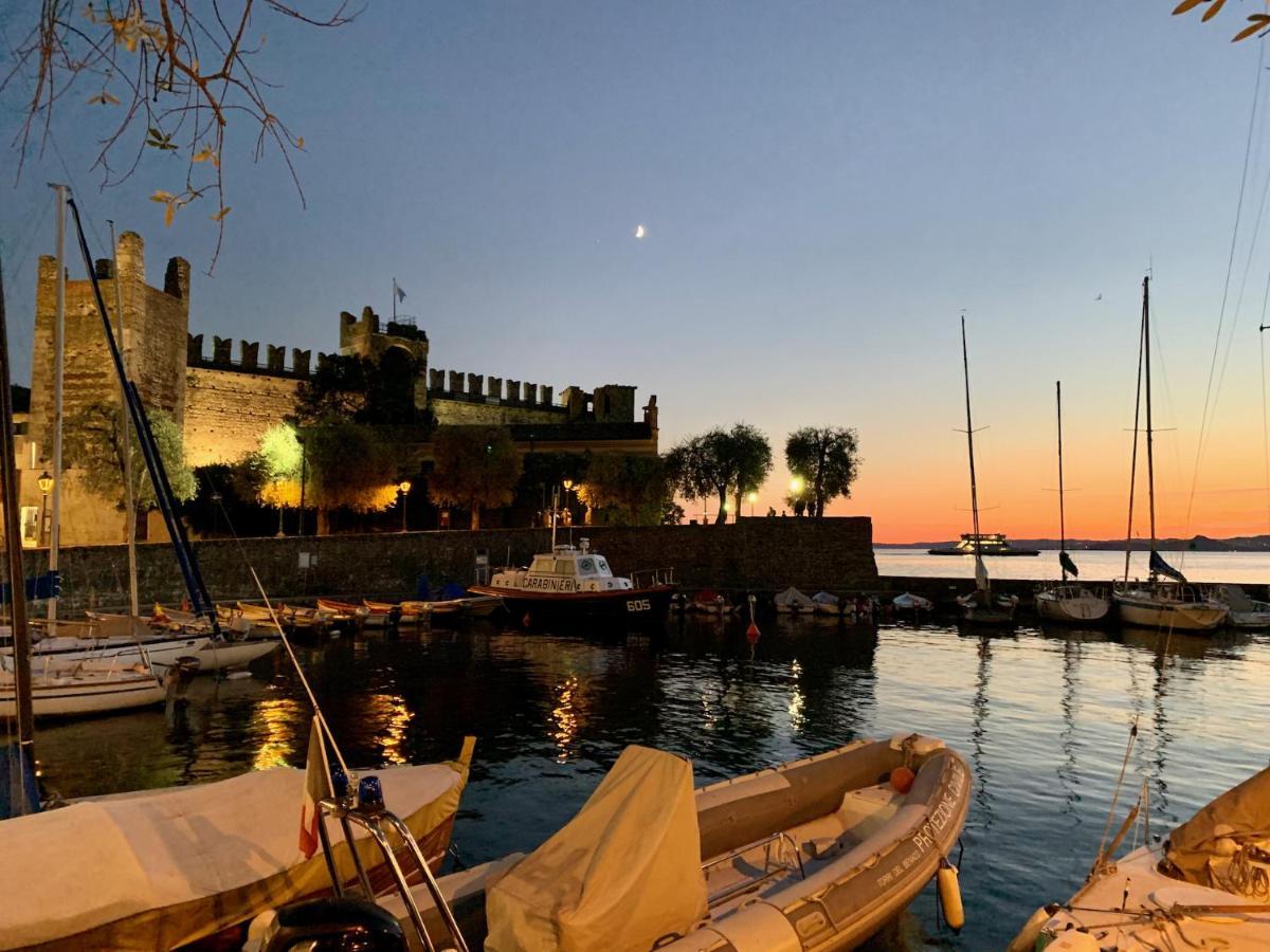 Albergo Gardesana Torri Del Benaco Exterior foto